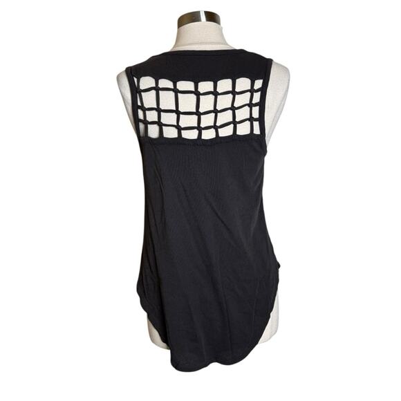 Chaser Heart Chest Graphic Tank Top Women's Size Large Gray - Picture 4 of 11